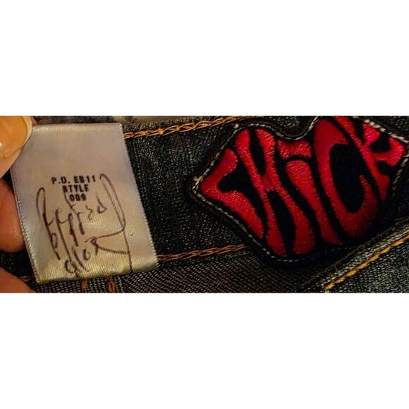 Chick Nicky Hilton Skull Distressed Denim Shorts Womens Size 26 Blue - Picture 7 of 7